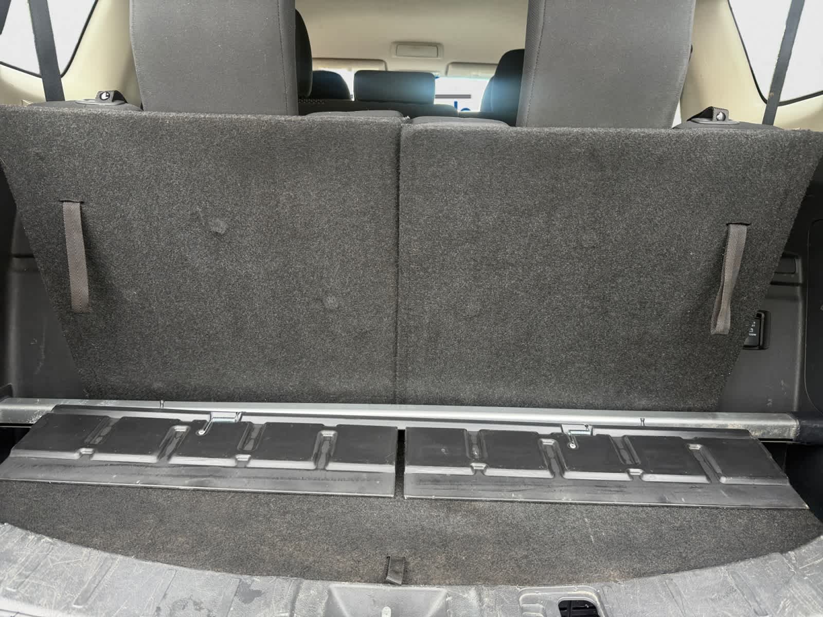 Used 2017 Labrador Black Pearl Mitsubishi ES image 25
