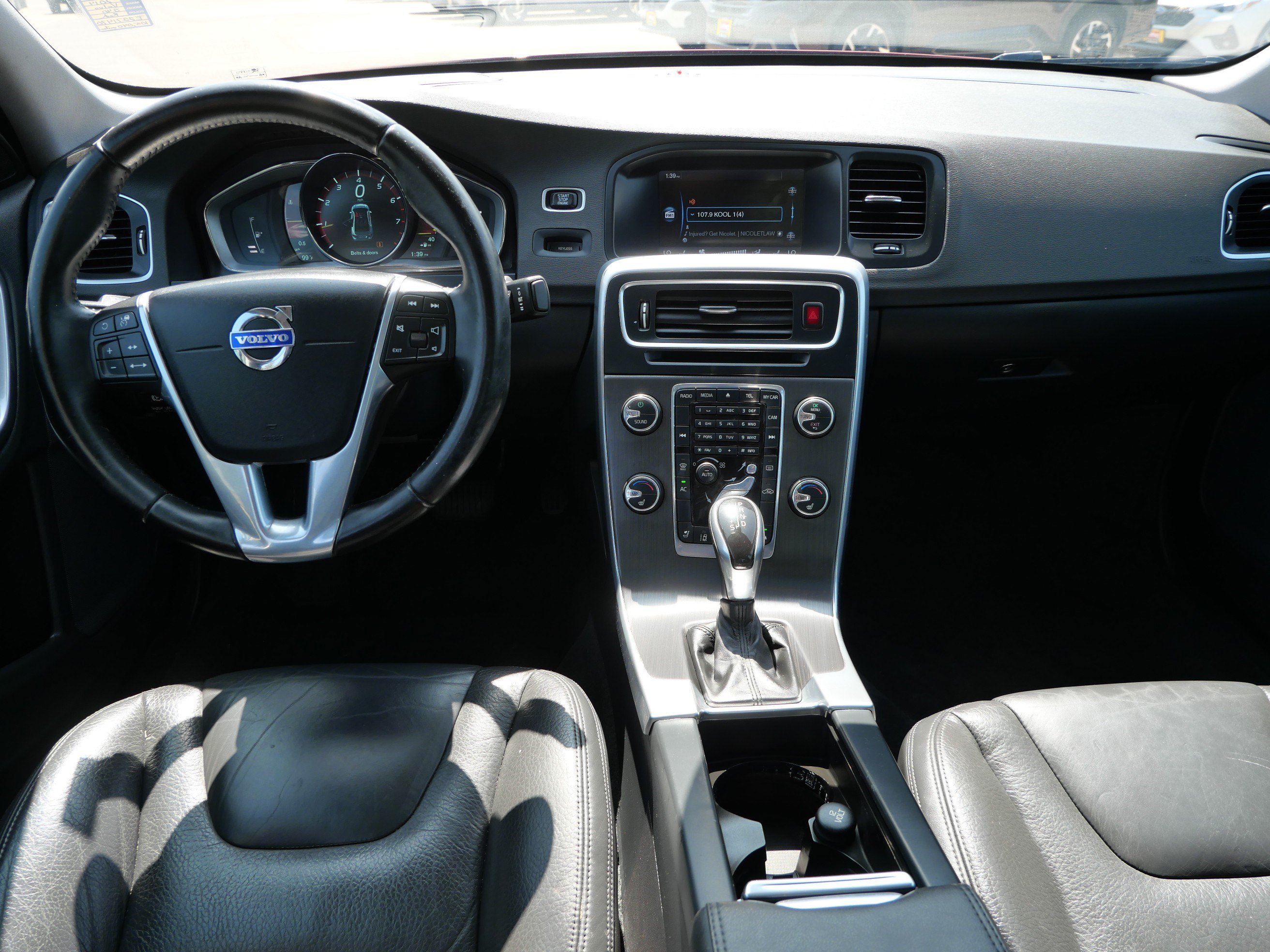 Used 2014 Red Volvo T5 image 10