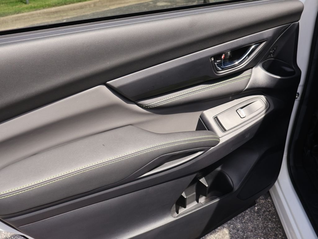Used 2024 White Subaru Onyx Edition image 12