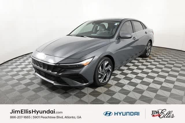 2025 Hyundai Elantra Limited - Photo 36