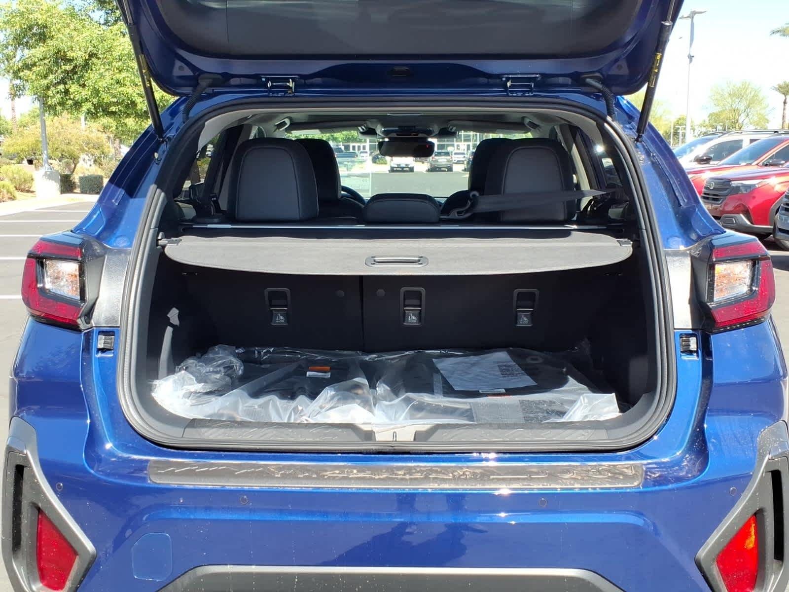 New 2026 SAPPHIRE BLUE PEARL Subaru Limited image 11