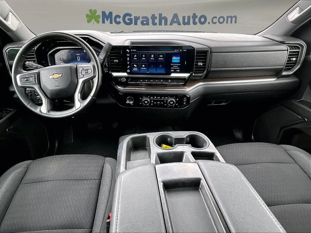 Used 2023 Gray Chevrolet LT image 9