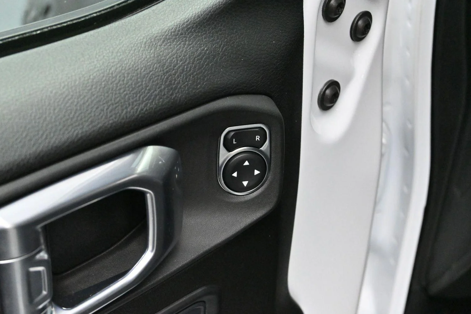 Used 2022 Bright White Clearcoat Jeep Willys image 10