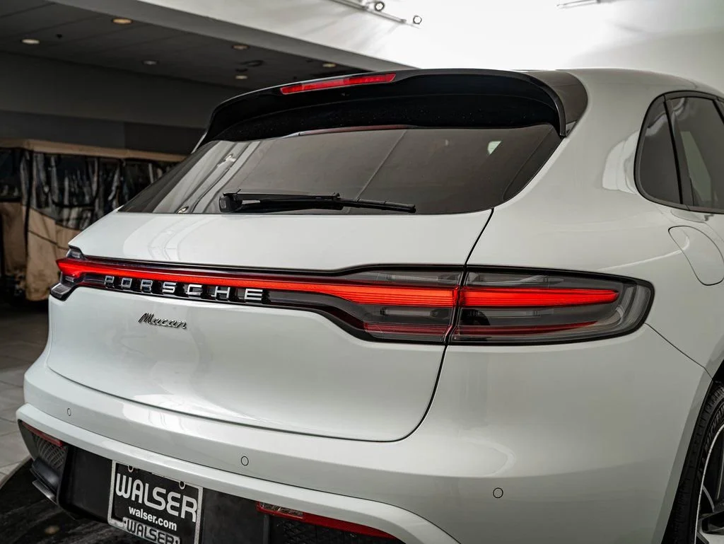 Used 2025 Carrara White Metallic Porsche  image 20