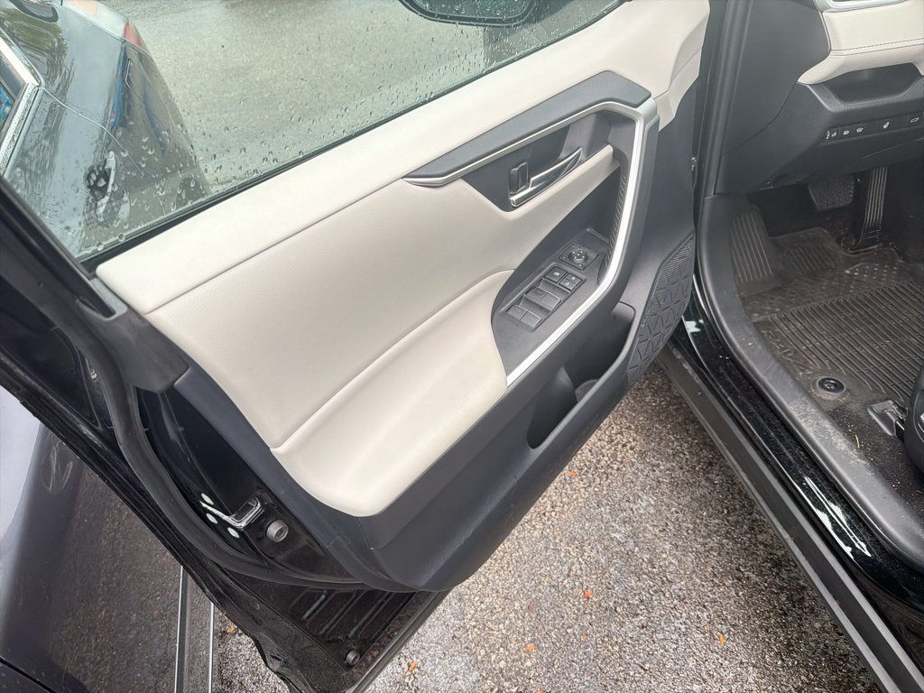 Used 2024 Midnight Black Metallic Toyota Hybrid XLE image 8