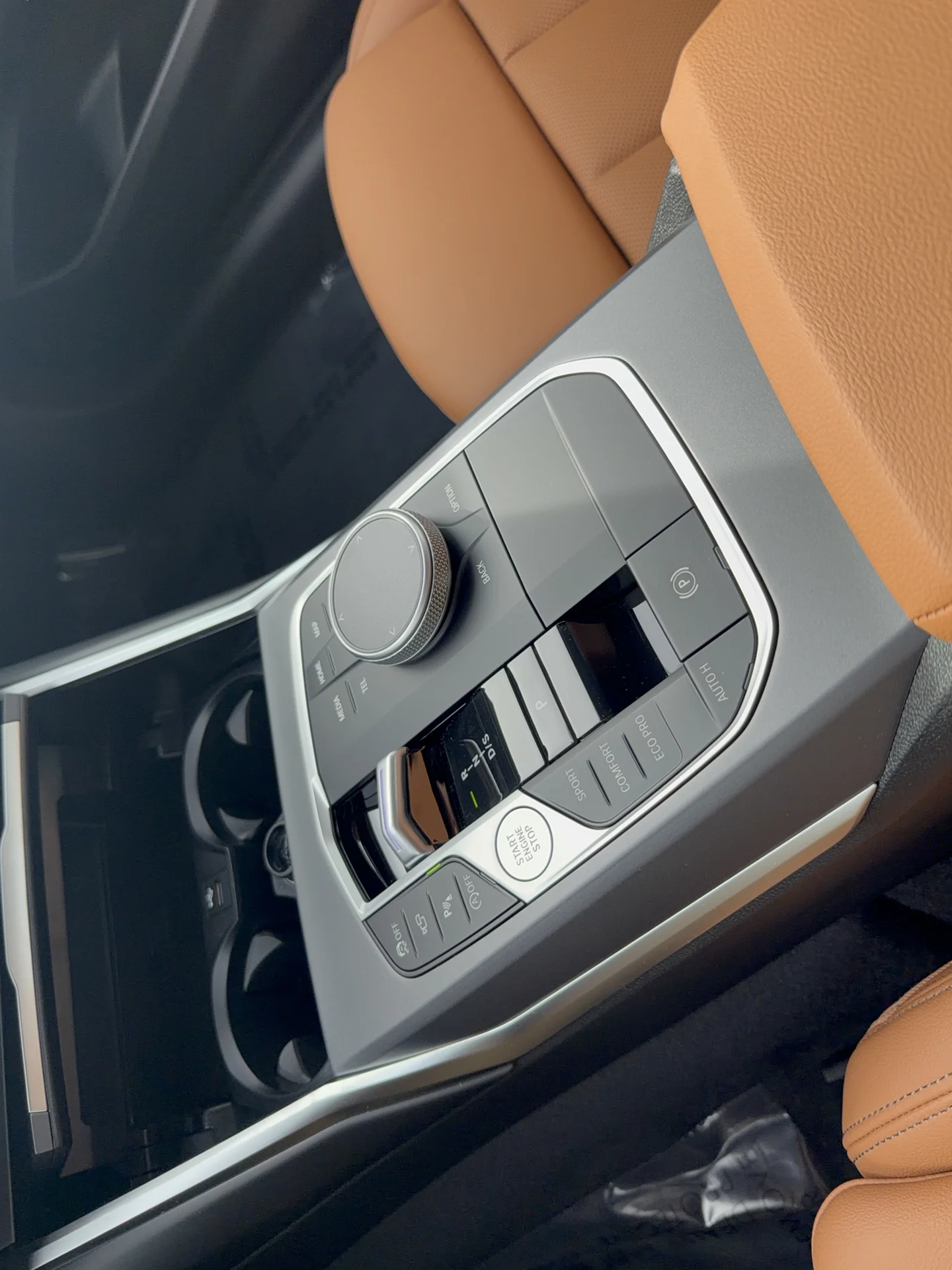 New 2026 Mineral White Metallic BMW xDrive image 14