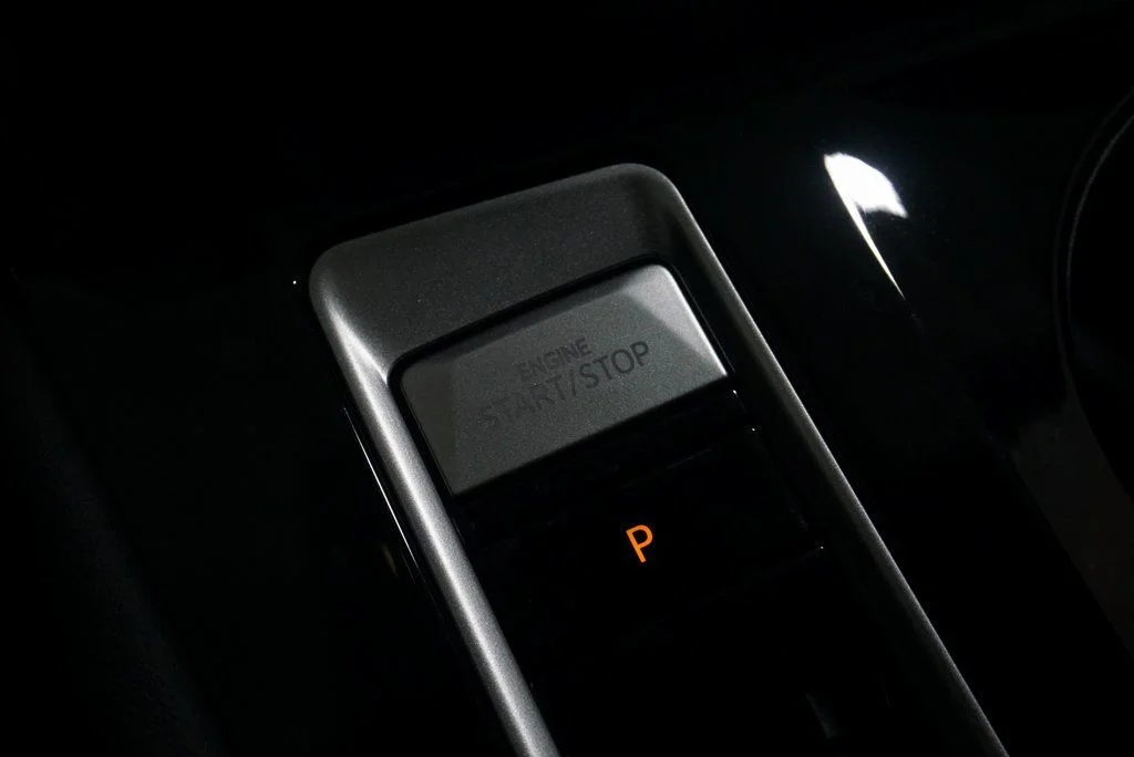 2025 Volkswagen Atlas Cross Sport SE w/Tech - Photo 23