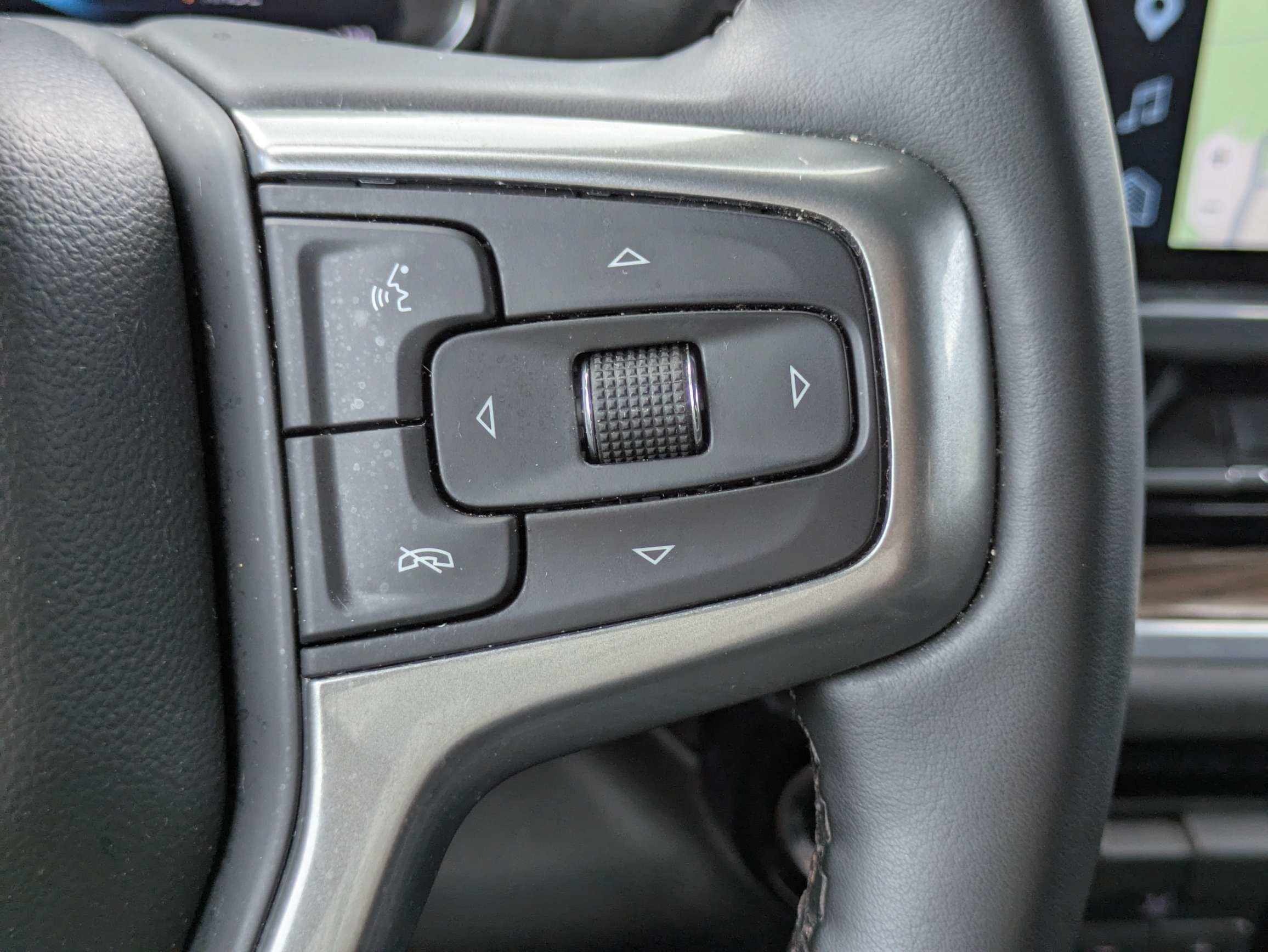 Used 2026 White Chevrolet LT image 23