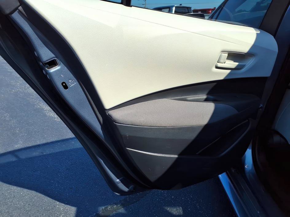 Used 2025 Celestite Toyota LE image 12