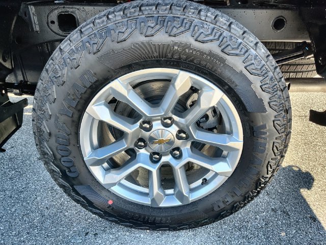 2026 Chevrolet Silverado 1500 photo 26 of 41