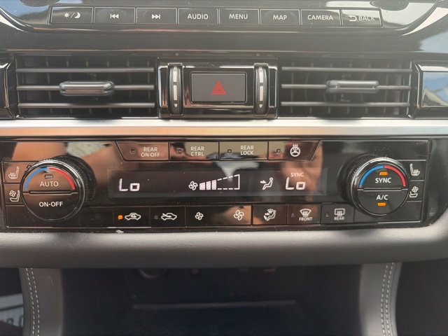 Used 2024 Gray Nissan Platinum image 36
