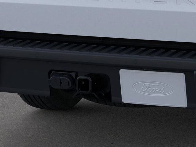 New 2026 Space White Metallic Ford XLT image 23