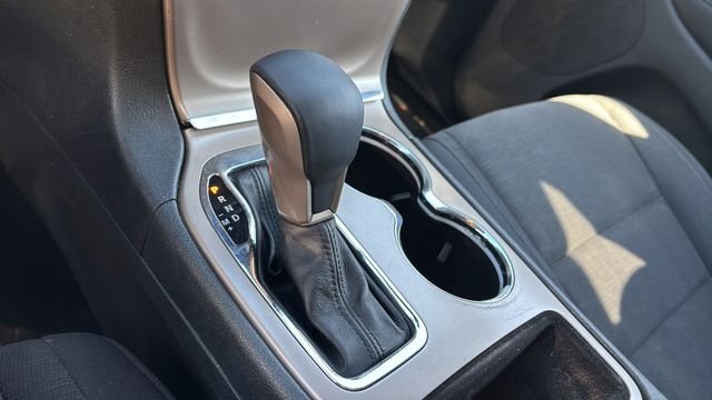 Used 2016 Silver Jeep Laredo image 29