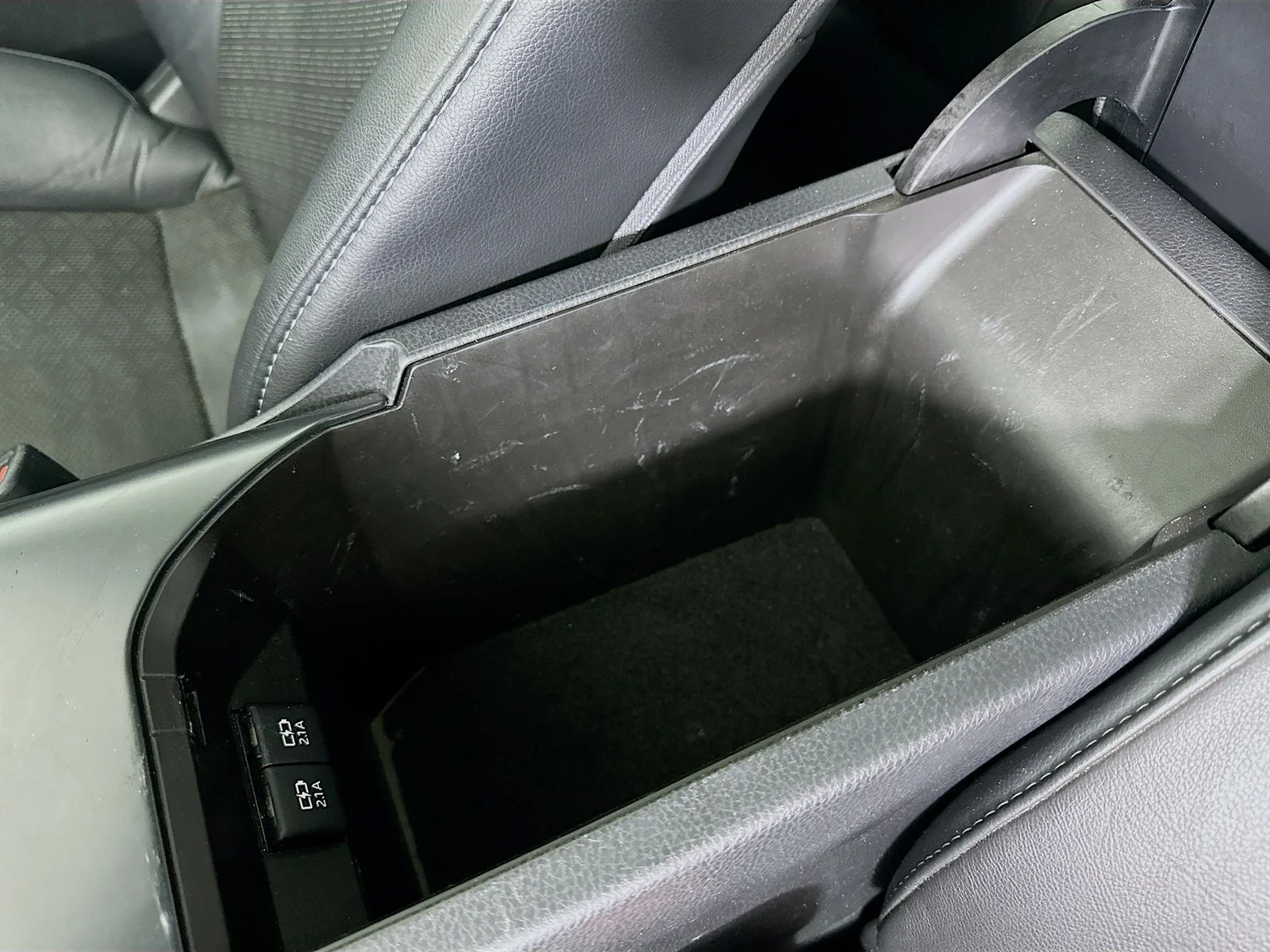 Used 2020 Beige Toyota  image 27