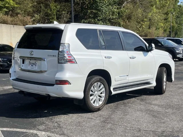 Used 2018 White Lexus 460 image 3