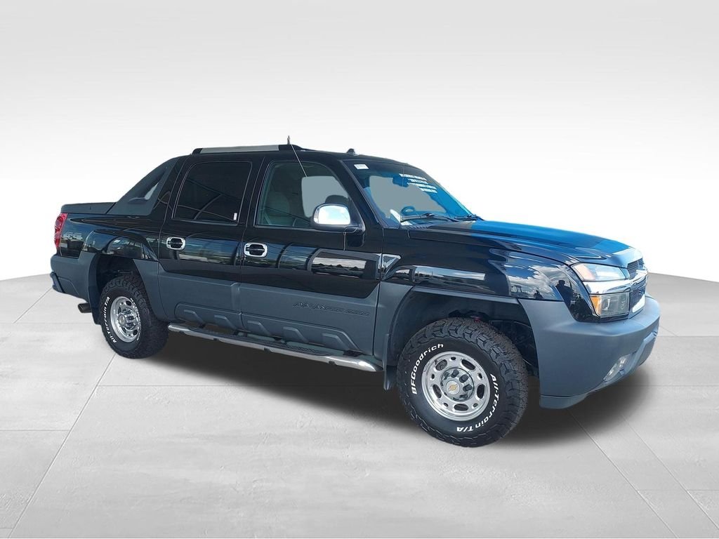 Used 2004 Black Chevrolet Base image 7