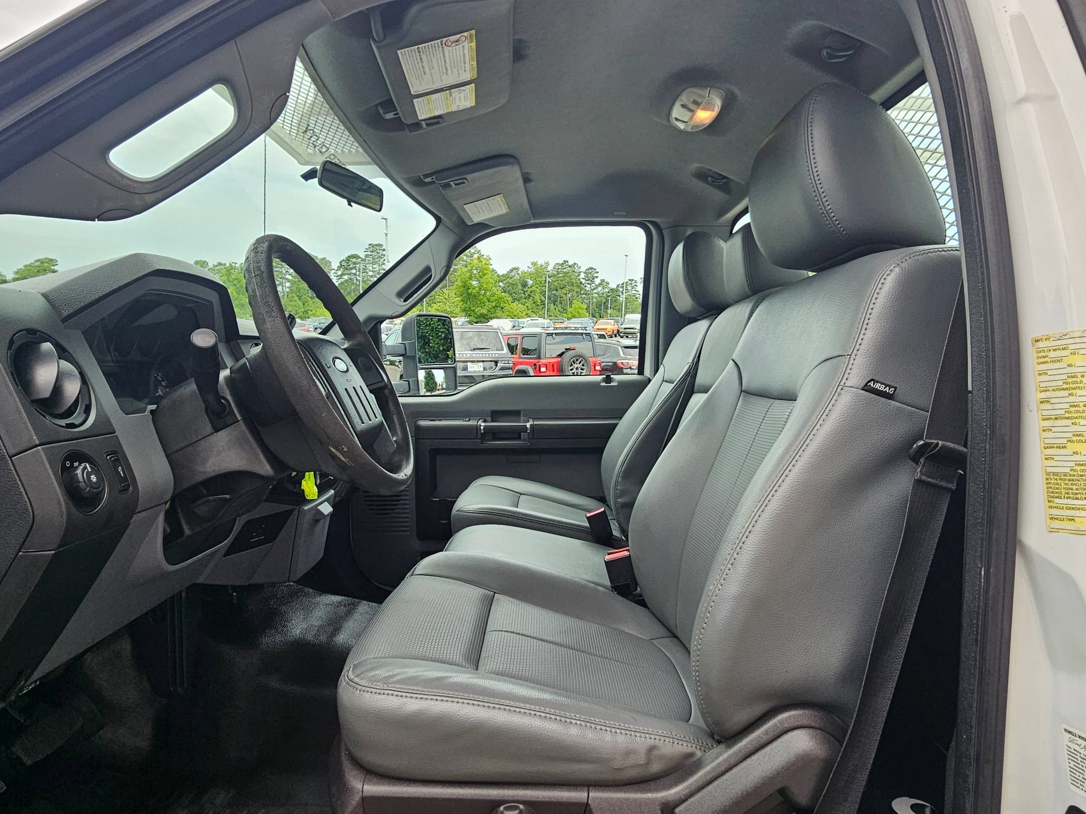 Used 2015 Oxford White Ford XL image 21