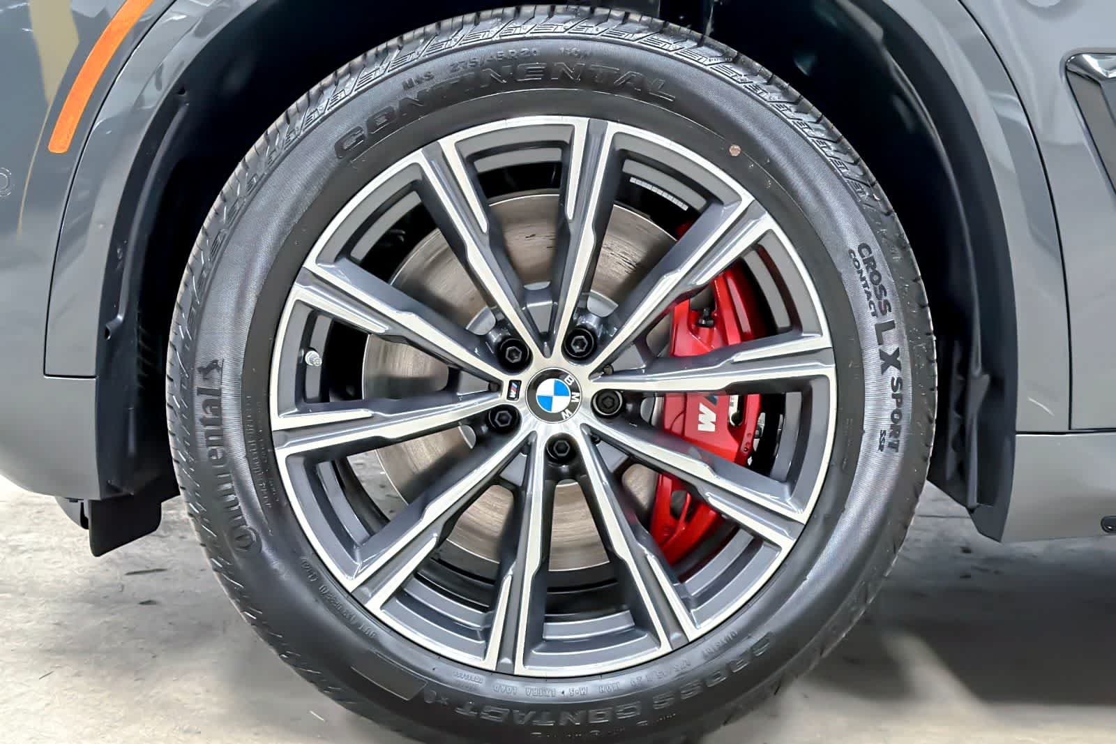 New 2026 Dravit Grey Metallic BMW xDrive50e image 25