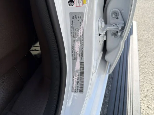 New 2026 Ivory White Tri-Coat Pearl-Coat Exterior Paint RAM Limited image 31
