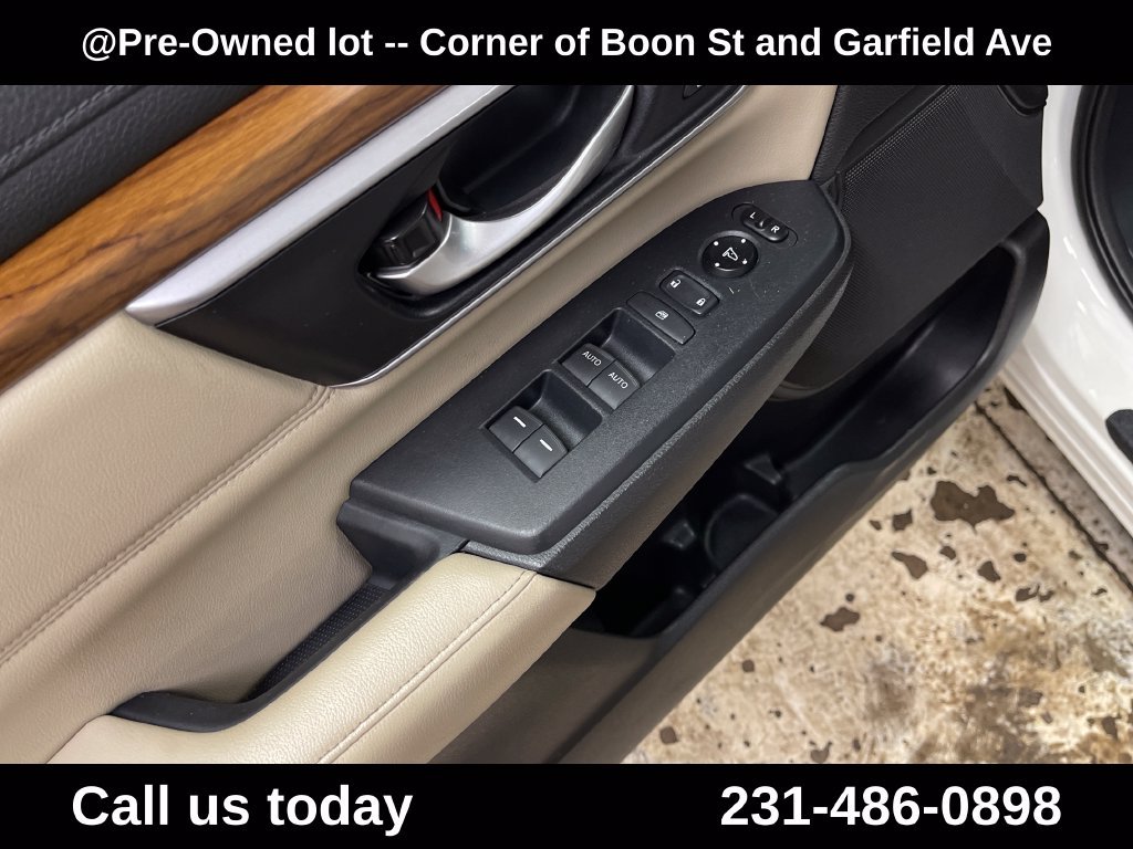 Used 2017  Honda EX-L image 15