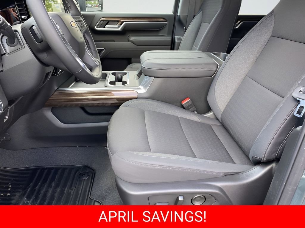 2025 Chevrolet Silverado 3500 HD LT - Photo 9