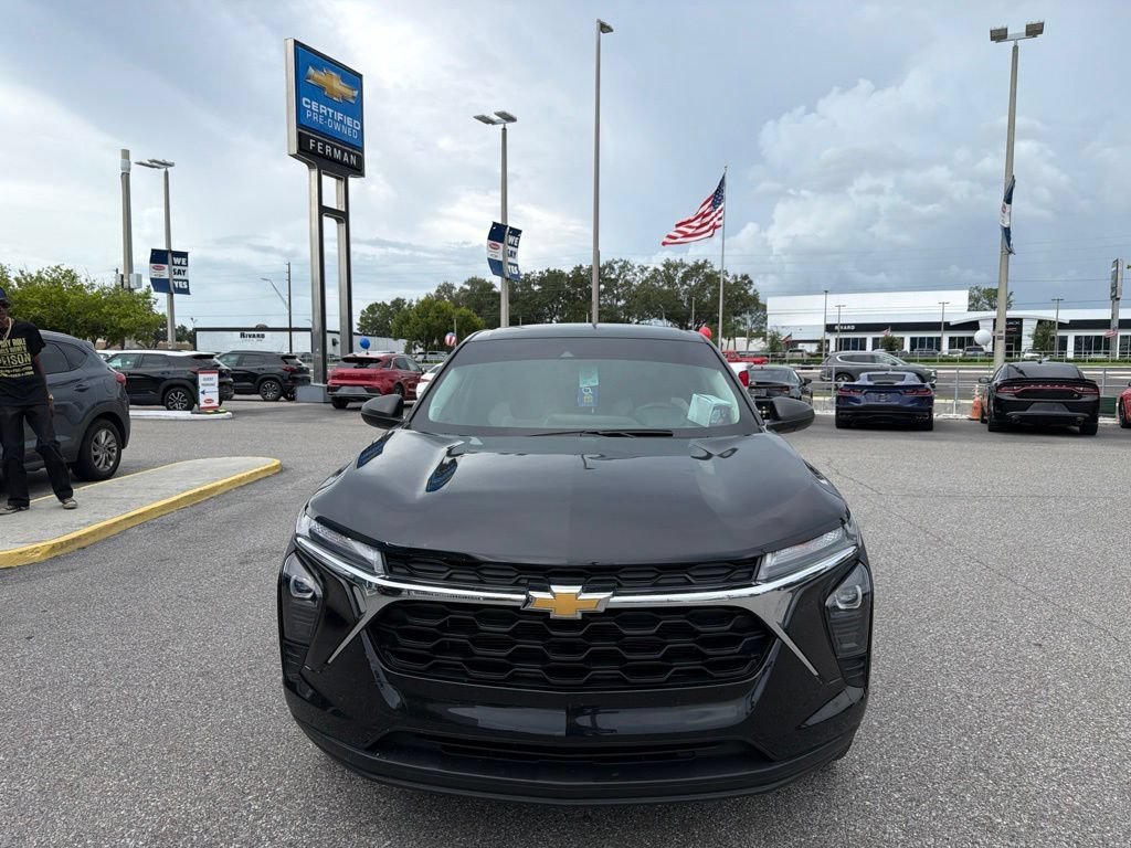2024 Chevrolet Trax LS - Photo 13