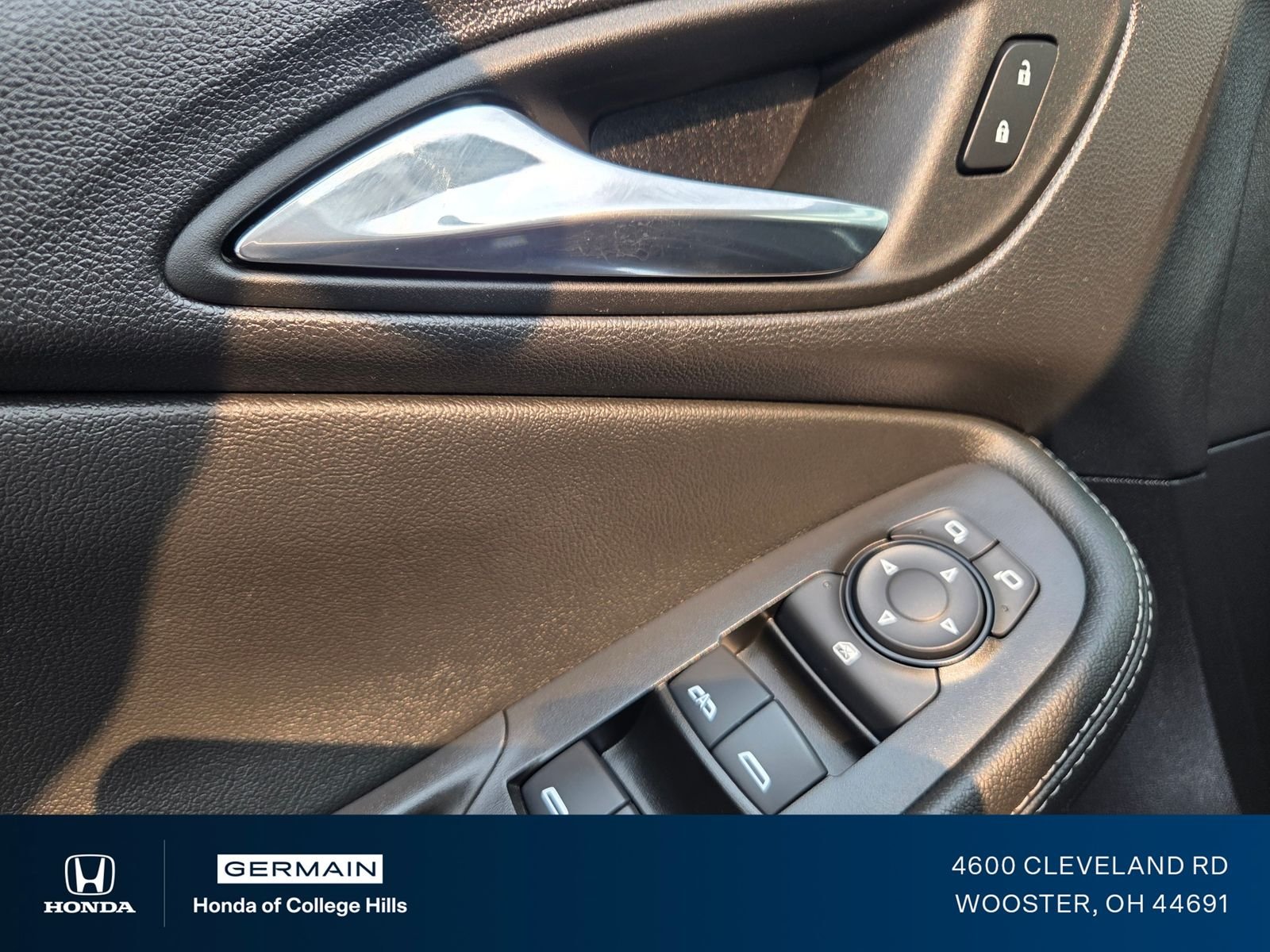 Used 2023 Sapphire Buick Select image 24