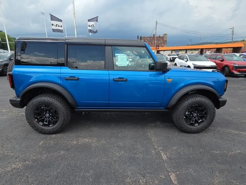 New 2026 Blue Ford Badlands image 8
