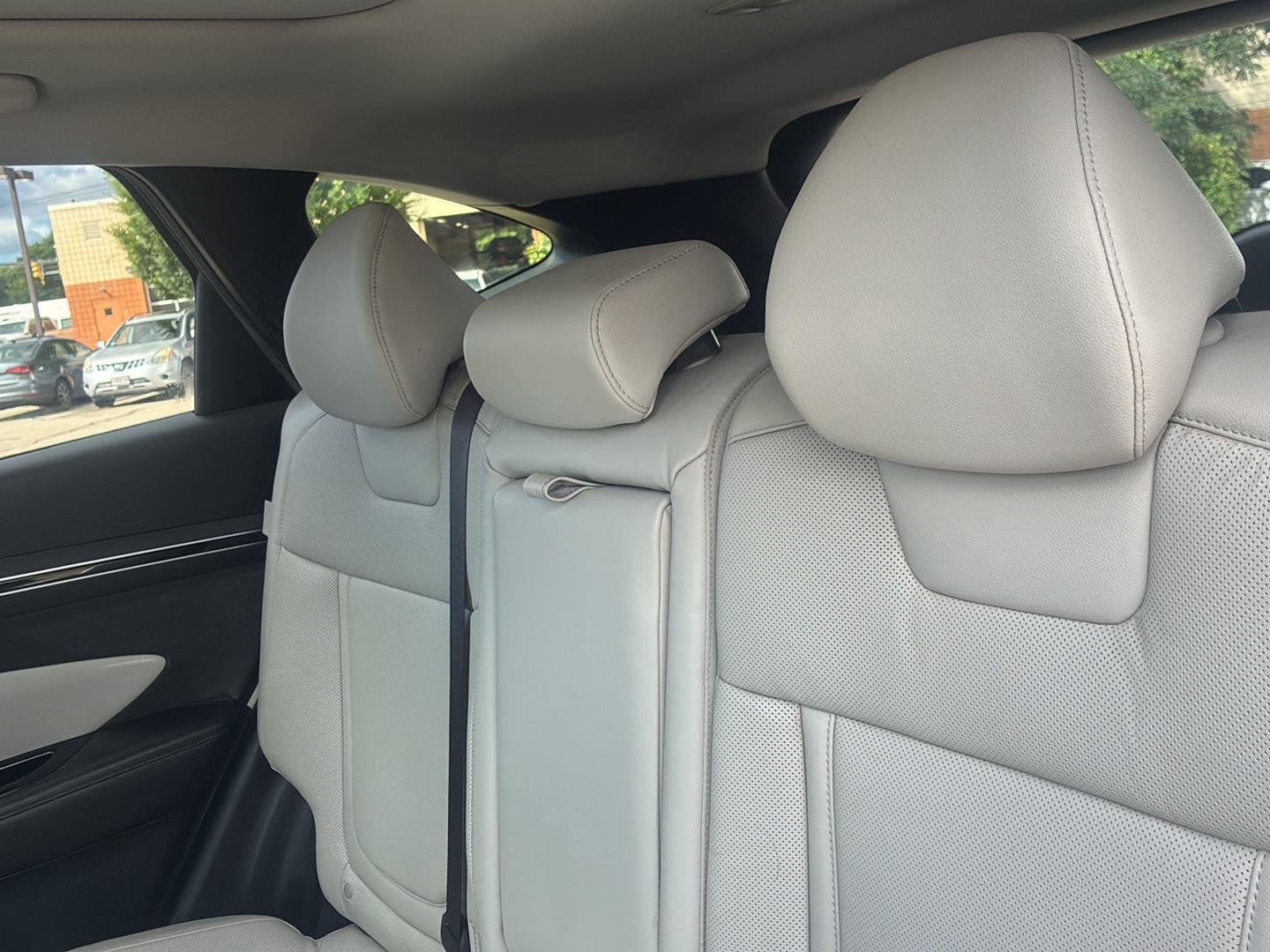 Certified Used 2024 Shimmering Silver Hyundai Limited image 29