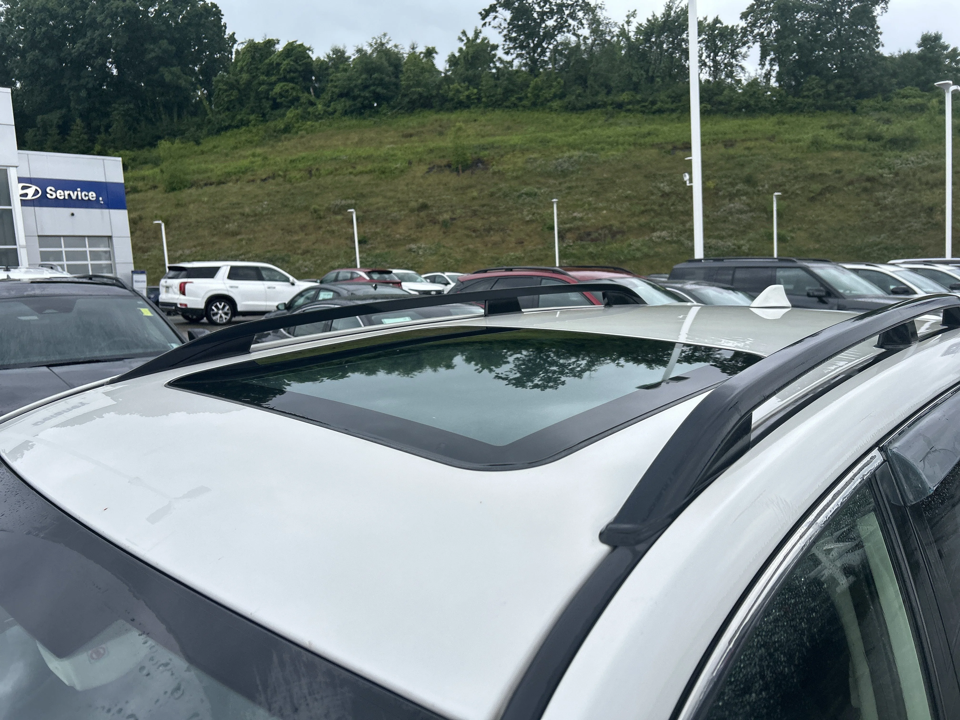 Used 2019 Crystal White Pearl Subaru Limited image 12