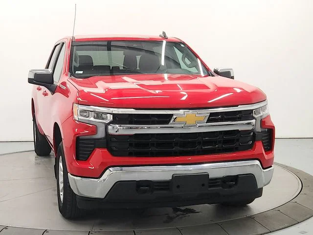 Used 2025 Red Chevrolet LT image 2