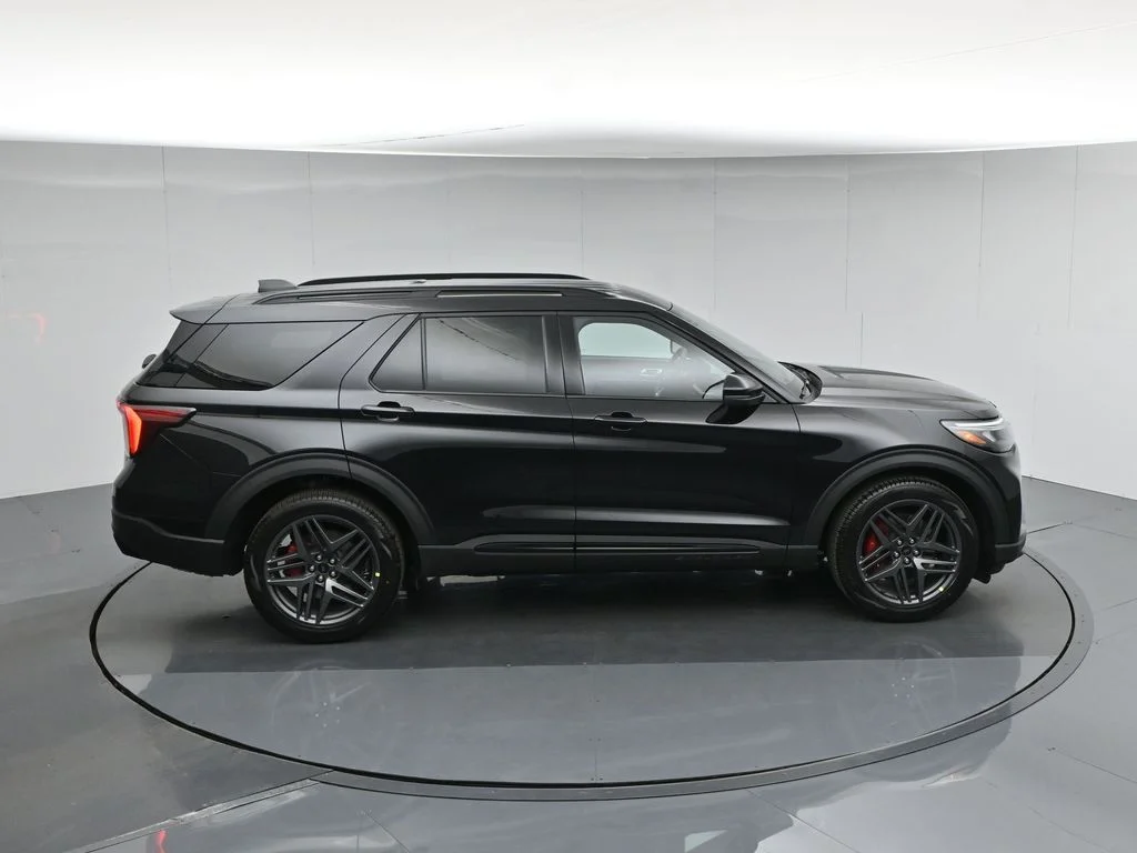 New 2026 Agate Black Metallic Ford ST image 40
