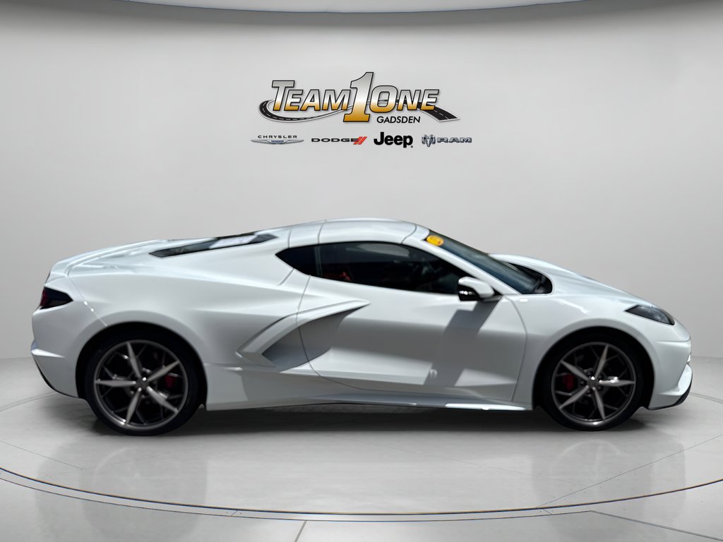 Used 2022 Arctic White Chevrolet 2LT image 10