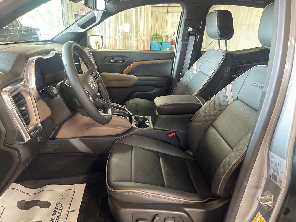 Used 2024 Silver GMC Denali image 22