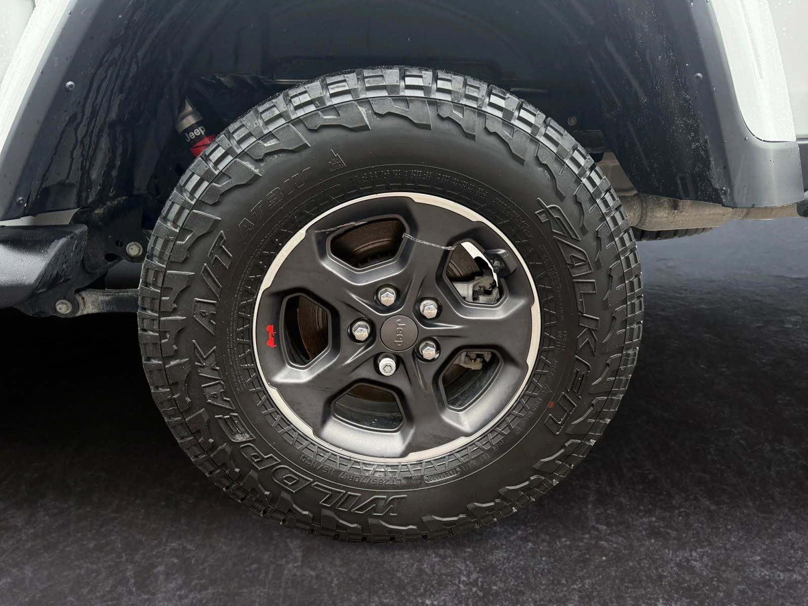 Used 2022 Bright White Clearcoat Jeep Rubicon image 15