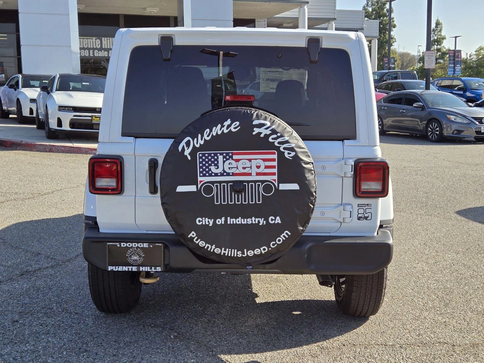 New 2026 Bright White Clear-Coat Exterior Paint Jeep 85th Anniversary image 6