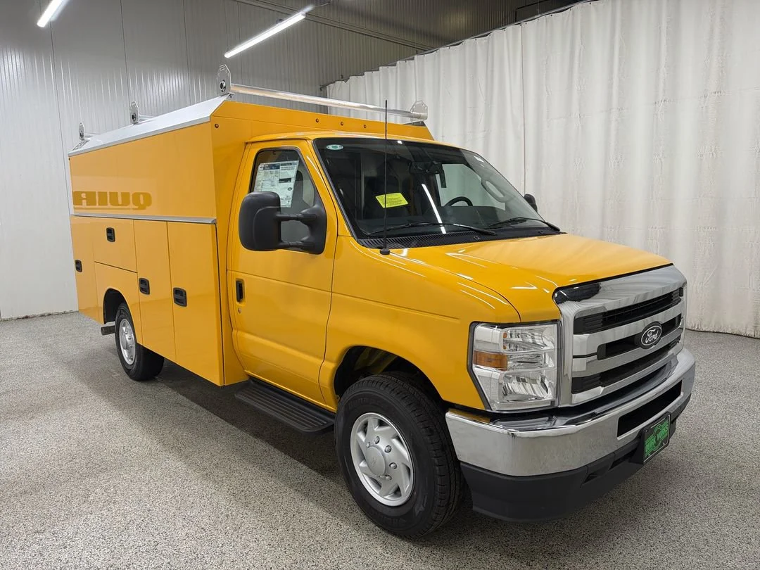 2027 Ford E-Series SRW E-350 Super Duty 138 in WB's photo