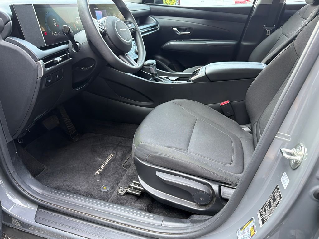 2025 Hyundai Tucson SE - Photo 9