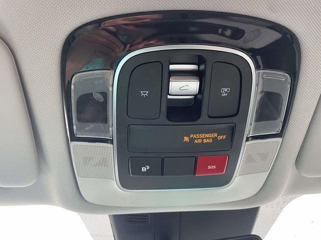 Used 2026 Green Hyundai SEL Premium image 36