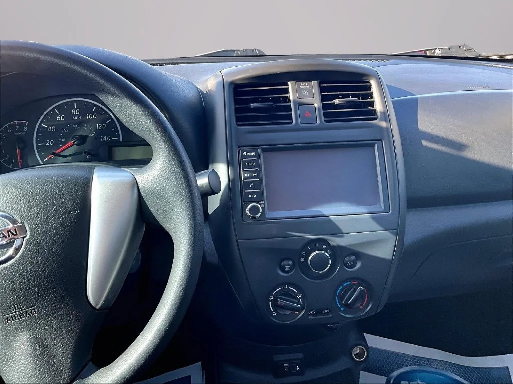 Used 2019 Silver Nissan 1.6 S image 7