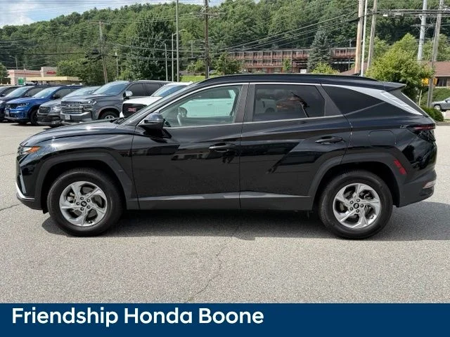 Used 2022 Black Hyundai SEL image 7