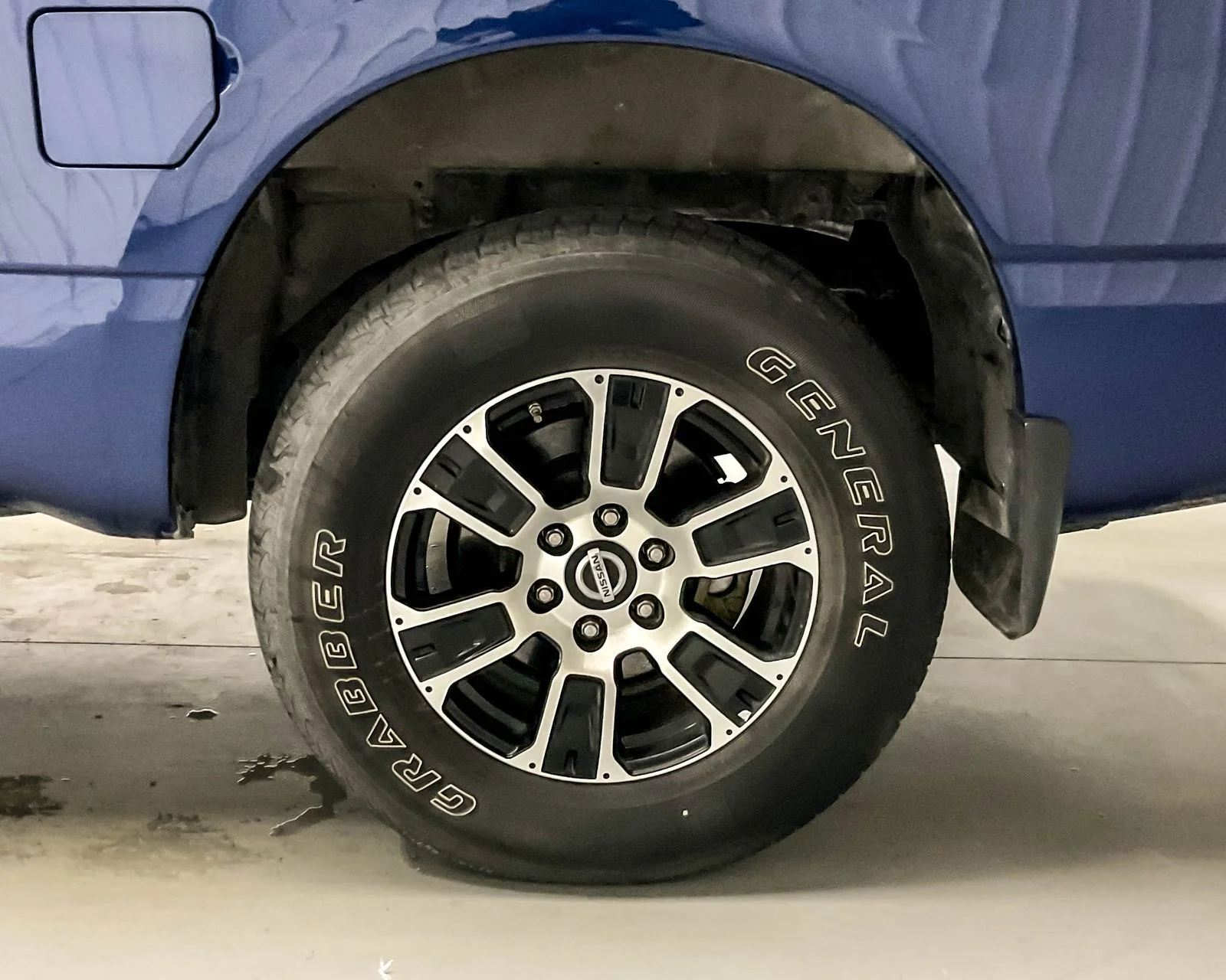 Used 2021 Blue Nissan SV image 22