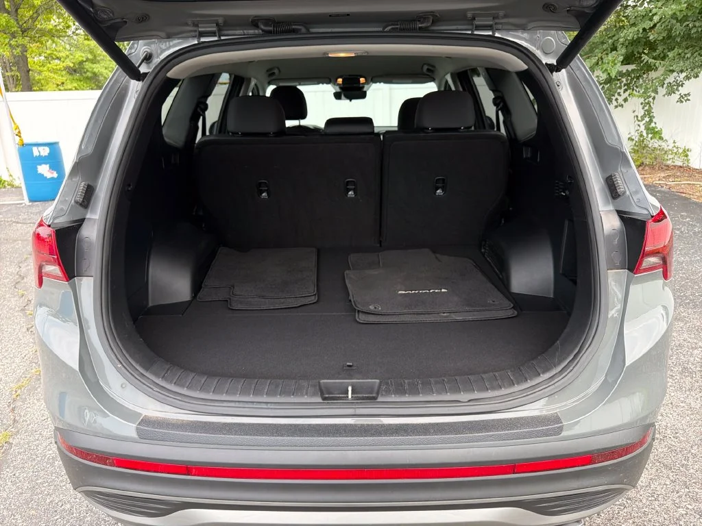 Used 2023 Hampton Gray Hyundai SEL image 26