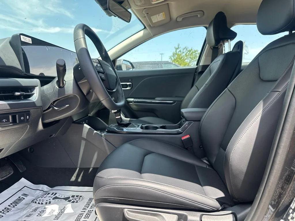 New 2026 Gray Kia EX image 8