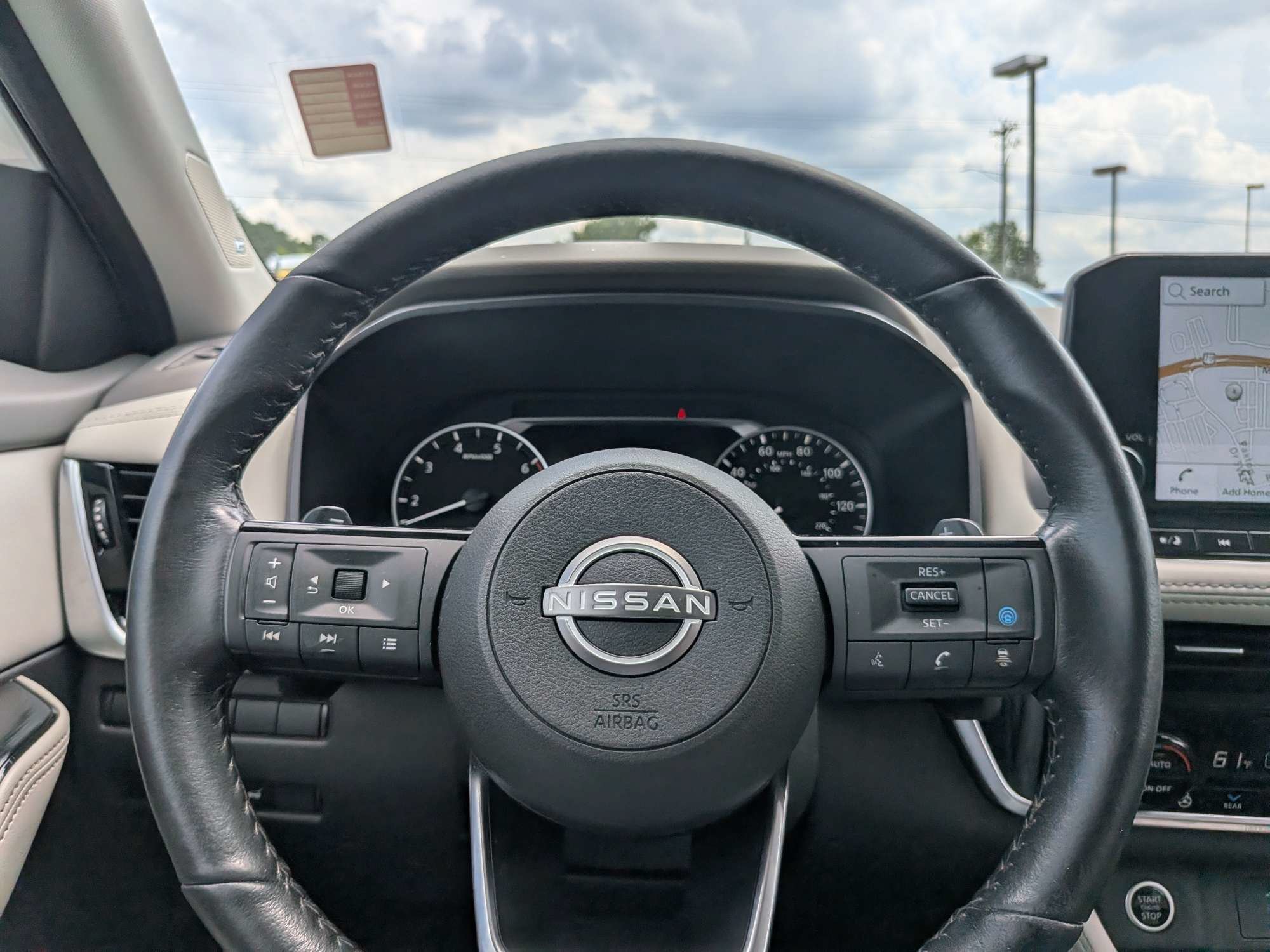 Used 2023 White Nissan SL image 27