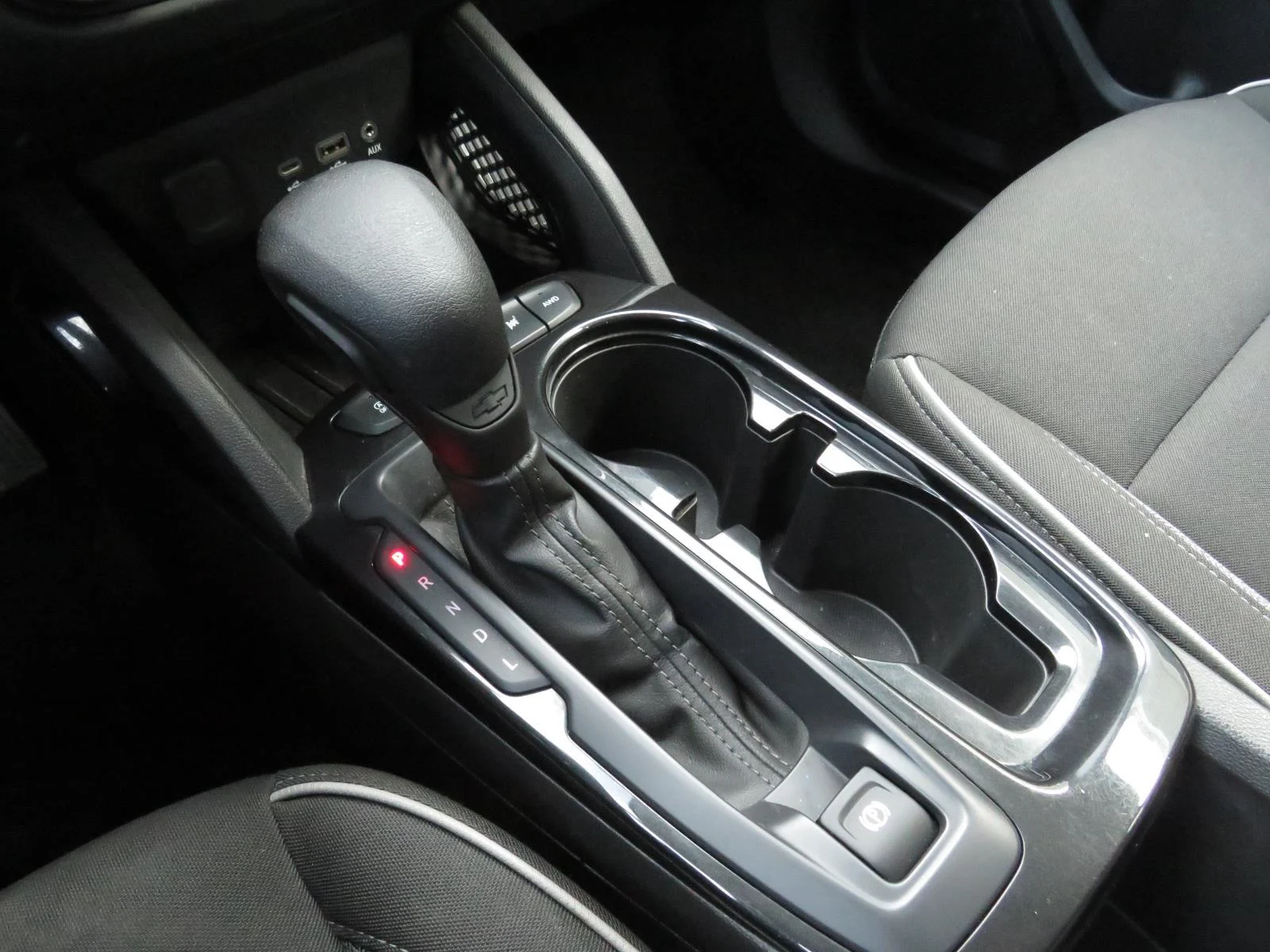 Used 2023 Summit White Chevrolet LS image 30