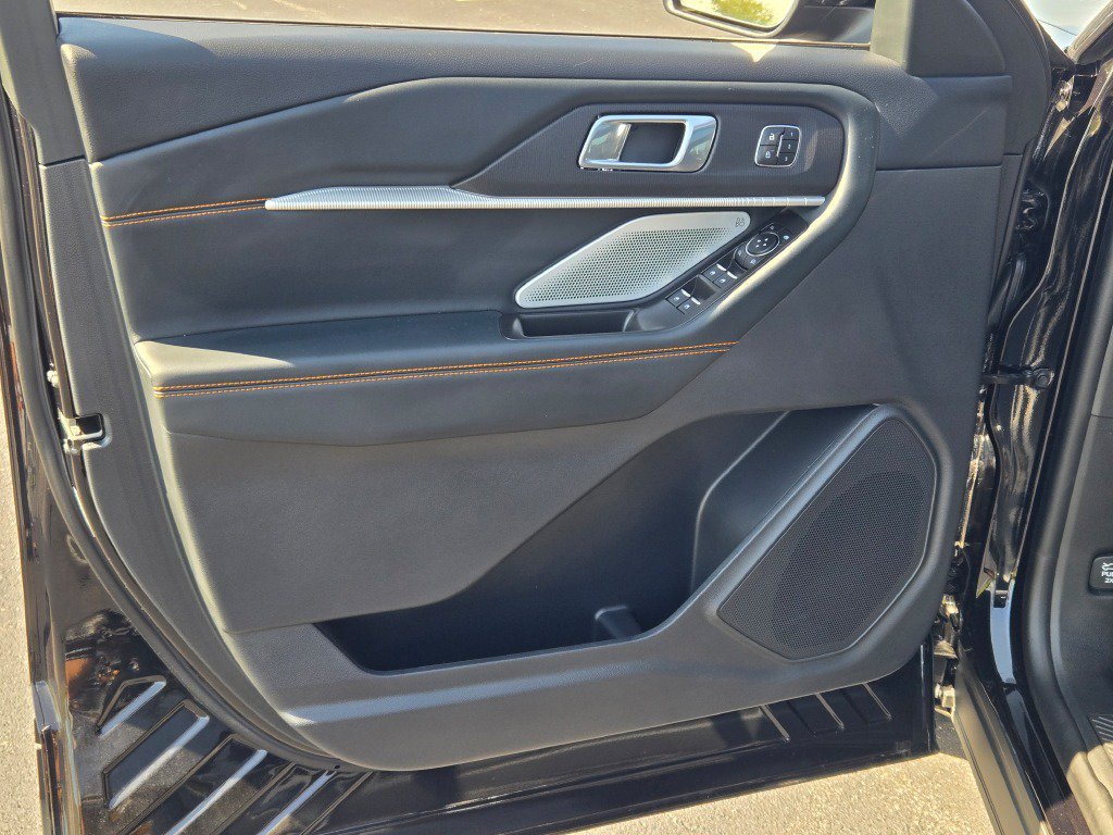 New 2026 Agate Black Metallic Ford Tremor® image 23