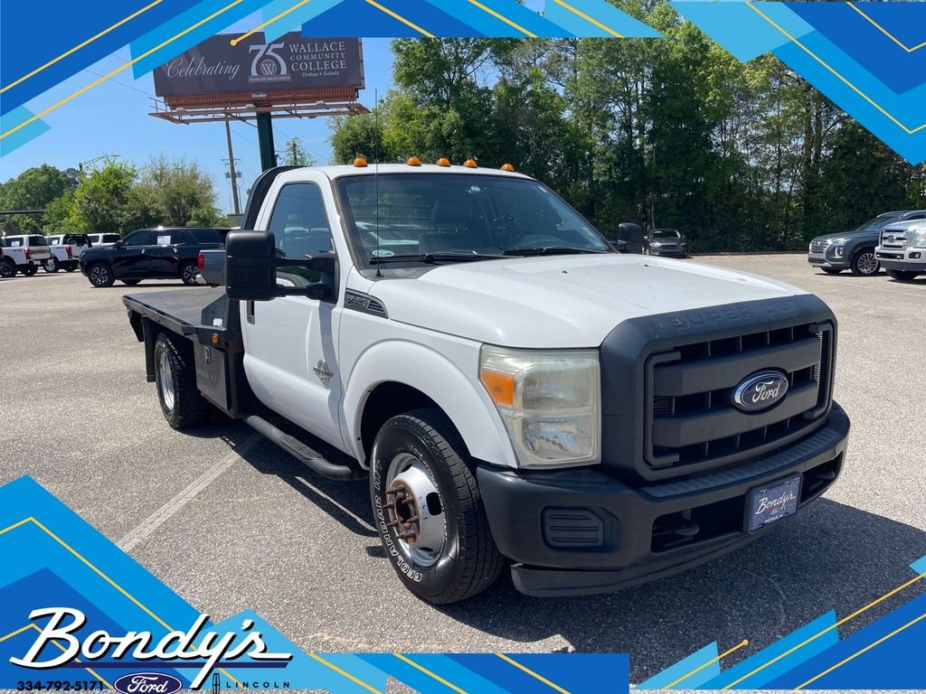 2015 Ford F-350 Super Duty Chassis Cab XL