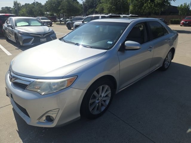 Used 2012 Silver Toyota XLE image 6