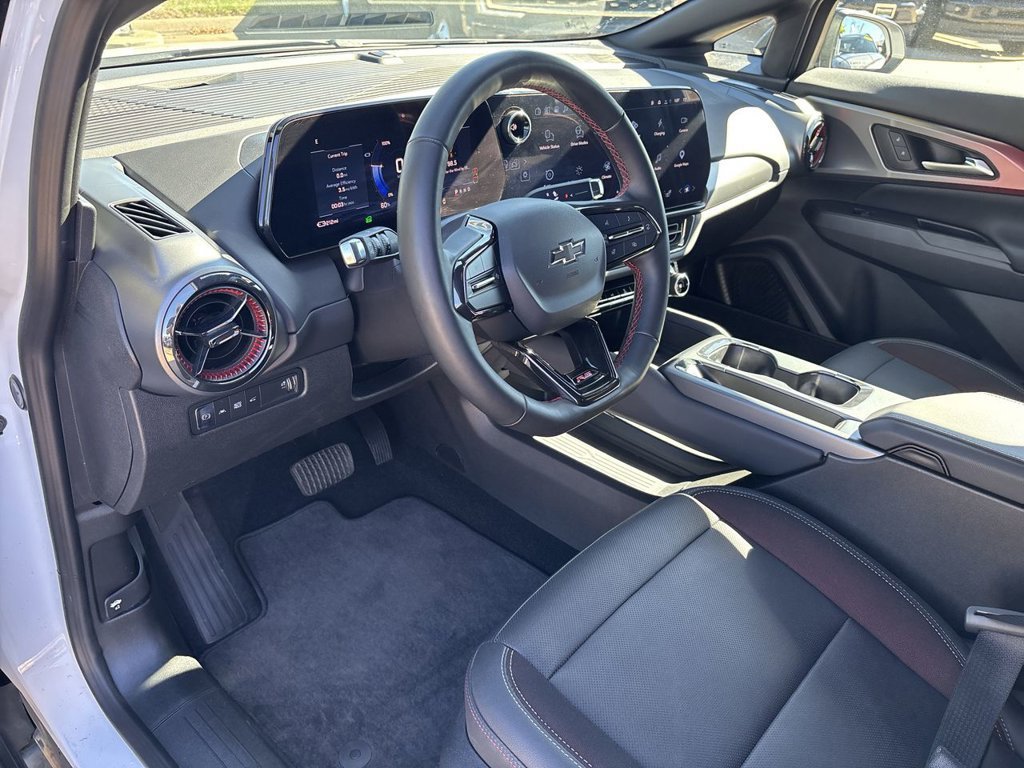 2024 Chevrolet Equinox EV RS - Photo 13